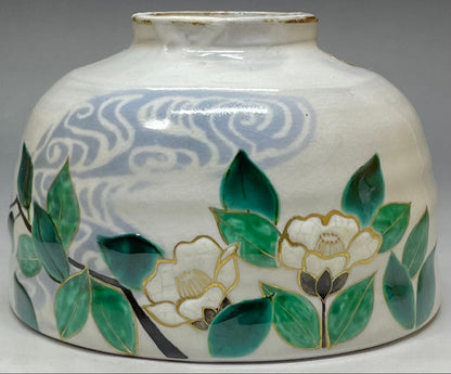 Flowing Water Camellia Chawan by Fukumori Yu — Kitsunomori Kiln Tea Bowl