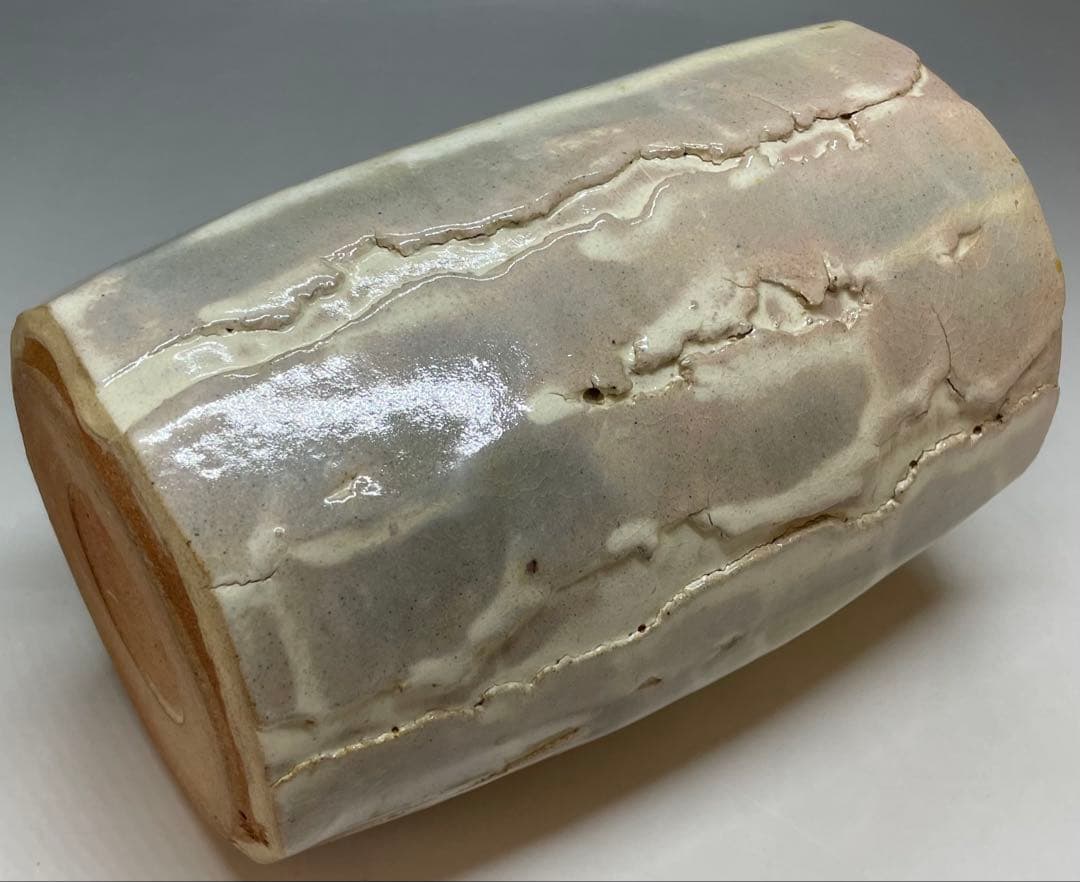 Hagi-Yaki Flower Vase by Studio Artist — Faceted Form, Pink Blush Glaze, Kannyu Crackle, Tomobako