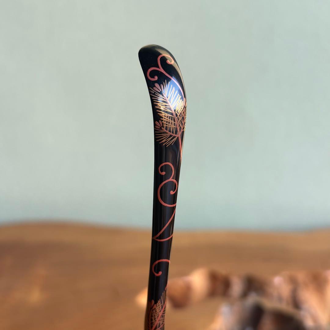 Maki-e Lacquer Tea Scoop by Yamauchi Seiji | Pine Arabesque Pattern | Gold on Black | Signed Box