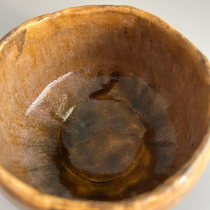 Ohi-Yaki Matcha Tea Bowl by Iwamura Yoshio — Ame-Yu Glaze, Signed Tomobako, Kanazawa Lineage