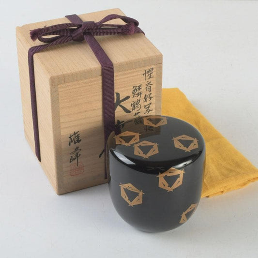 Uroko-Zuru Maki-e Natsume Tea Caddy by Sakashita Yuho, Seisai Design