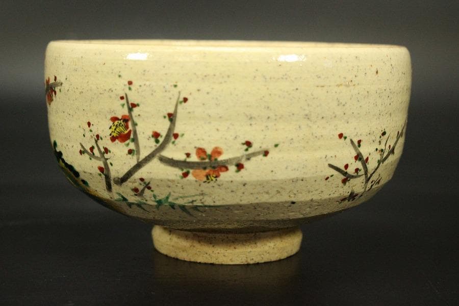 Kutani Matcha Bowl — Red Plum & Young Pine by Mori Kazumasa | Signed Tomobako