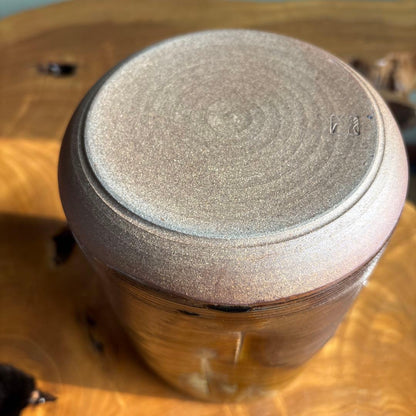 Motonaga Shoichi Takatori Ware Mizusashi - Kushime Water Jar with Lacquer Lid