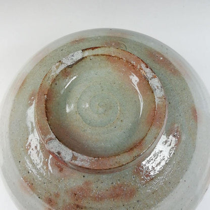 Hagi Ware Unkaku Tea Bowl by Yamazaki Takeo — Crane and Cloud Relief Chawan with Stamped Flowers