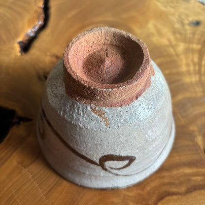 E-Karatsu Matcha Tea Bowl by Yokoishi Keigai — Iron Brushwork Chawan with Signed Tomobako