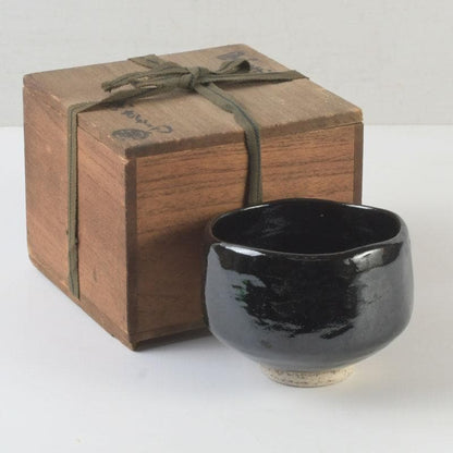 Raku Kichizaemon Black Raku Tea Bowl Kuro-Raku Chawan Kyoto Tomobako