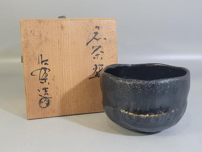 Shoraku Black Raku Matcha Bowl — Granular Texture, Irregular Rim, Kyoto, Signed Wood Box
