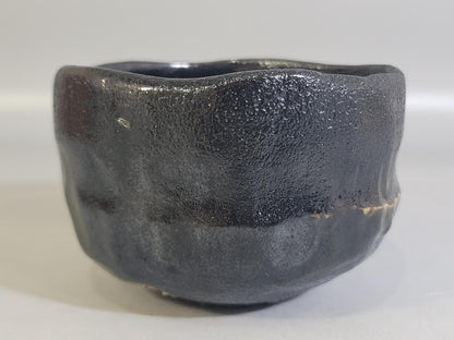 Shoraku Black Raku Matcha Bowl — Granular Texture, Irregular Rim, Kyoto, Signed Wood Box