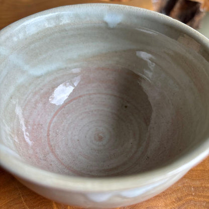 Feldspar Glaze Matcha Bowl with Hi-Iro Fire Blush — Tsutsu-gata Chawan by Sakata Tanpū, Shafū Kiln
