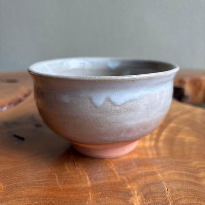 Feldspar Glaze Matcha Bowl with Hi-Iro Fire Blush — Tsutsu-gata Chawan by Sakata Tanpū, Shafū Kiln