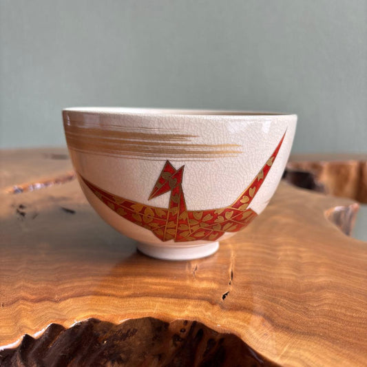 Crane Painting Chawan, Kyo-yaki Overglaze Enamel Tea Bowl with Red and Gold Tsuru Motif on White Crackle Glaze