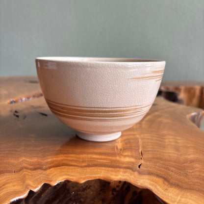 Crane Painting Chawan, Kyo-yaki Overglaze Enamel Tea Bowl with Red and Gold Tsuru Motif on White Crackle Glaze