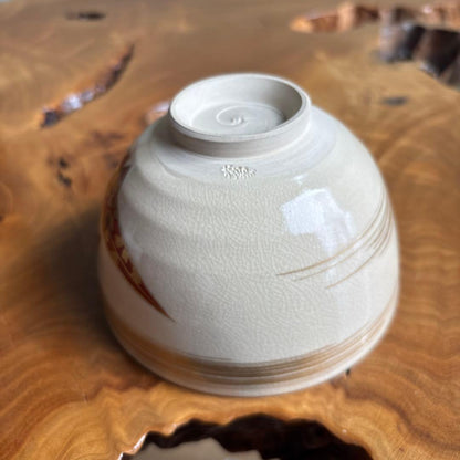 Crane Painting Chawan, Kyo-yaki Overglaze Enamel Tea Bowl with Red and Gold Tsuru Motif on White Crackle Glaze