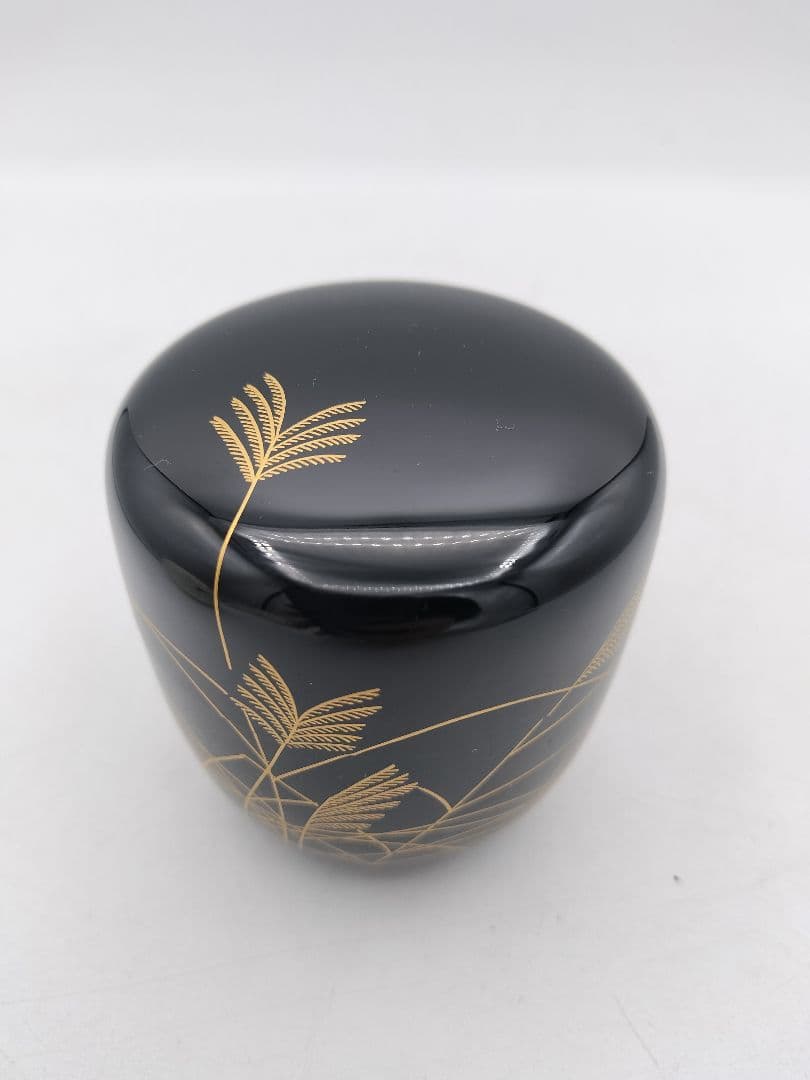 Nabetani Fusagai Black Lacquer Chu-Natsume — Obana Pampas Grass Gold Maki-e Tea Caddy