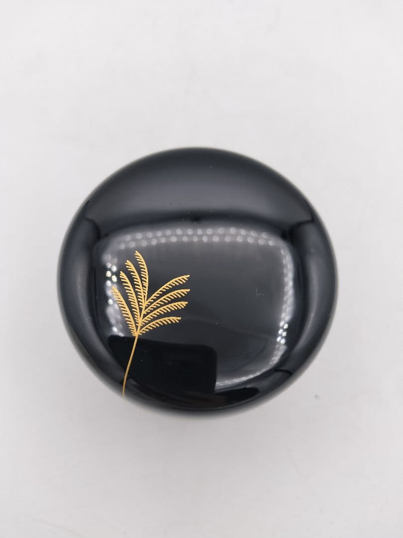 Nabetani Fusagai Black Lacquer Chu-Natsume — Obana Pampas Grass Gold Maki-e Tea Caddy