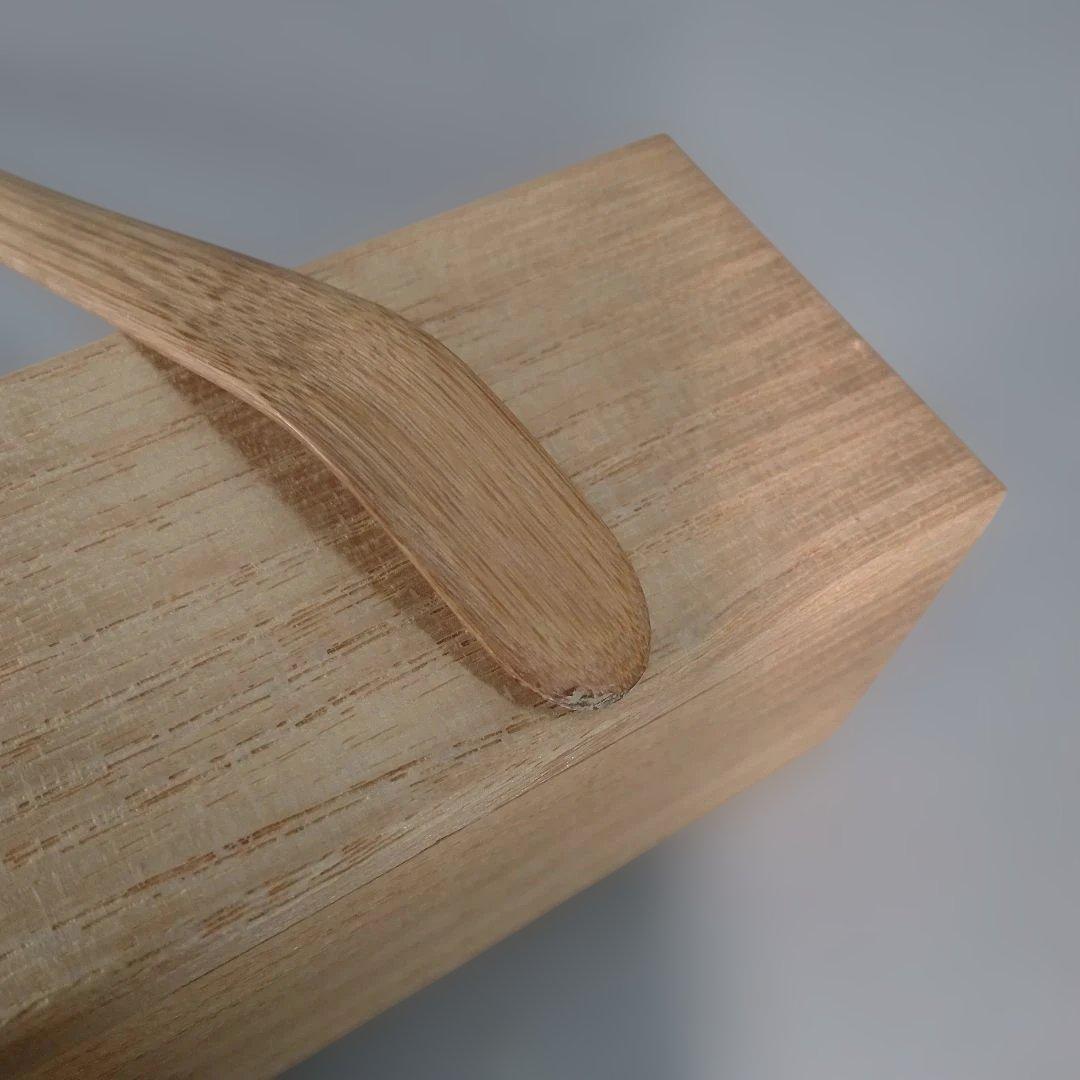 Tea Scoop by Gozan — Mei 'Zuiun' (Auspicious Clouds), Bamboo Tube & Signed Box