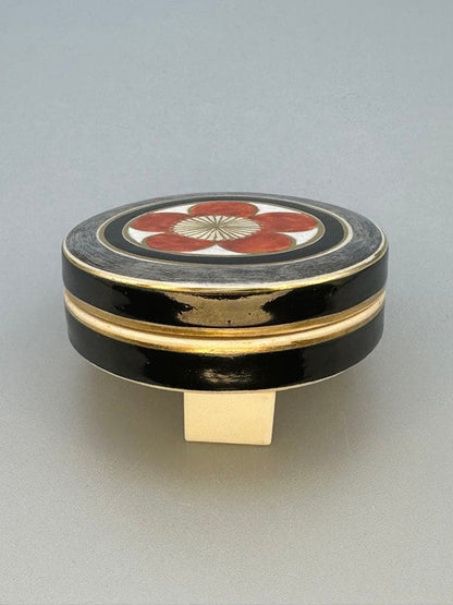Eiraku Zengoro Plum Blossom Kogo — Gold and Silver Incense Container
