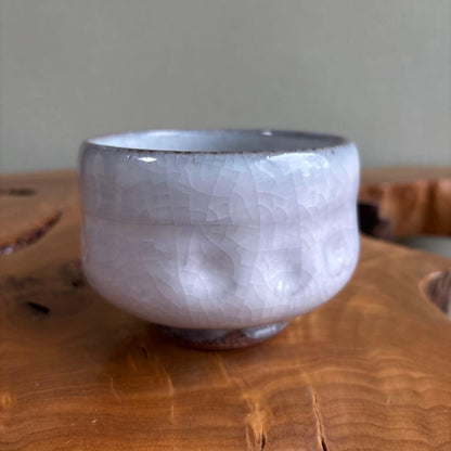 Yuki-Shino Snow White Matcha Bowl | Otaru Kiln Chawan | Japanese Tea Ceremony | Tomobako