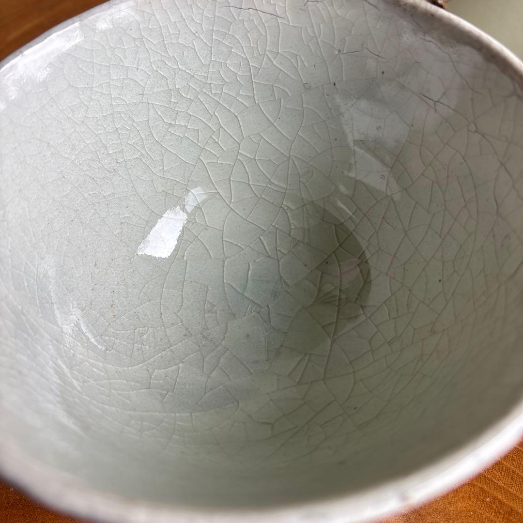 Kohiki Chawan by Onaga Shunji — White Slip Crackle Glaze Matcha Tea Bowl, Signed Box