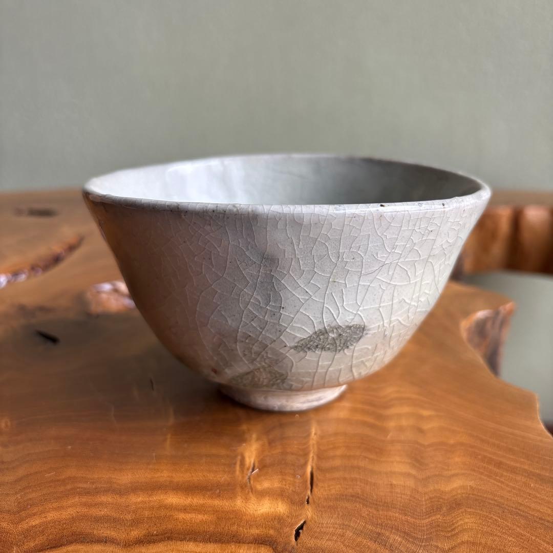 Kohiki Chawan by Onaga Shunji — White Slip Crackle Glaze Matcha Tea Bowl, Signed Box