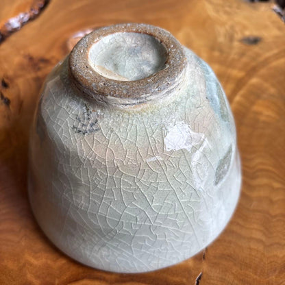 Kohiki Chawan by Onaga Shunji — White Slip Crackle Glaze Matcha Tea Bowl, Signed Box
