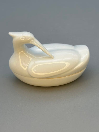 13th Kakiemon (Living National Treasure) White Porcelain Heron Kogo Incense Container
