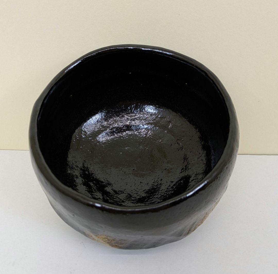 Bizen Ware Matcha Chawan Tea Bowl by Shibaoka Nobuyoshi with Hidasuki Scarlet Marks and Signed Tomobako Wooden Box