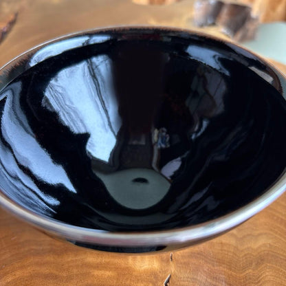 Tenmoku Tea Bowl by Okitani Teiichi — Mirror Black Glaze, Silver Rim, Tomobako