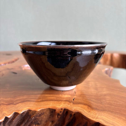 Tenmoku Tea Bowl by Okitani Teiichi — Mirror Black Glaze, Silver Rim, Tomobako