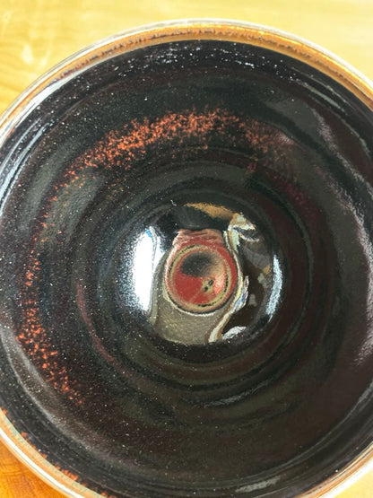 Tenmoku Tea Bowl by Okitani Teiichi — Mirror Black Glaze, Silver Rim, Tomobako