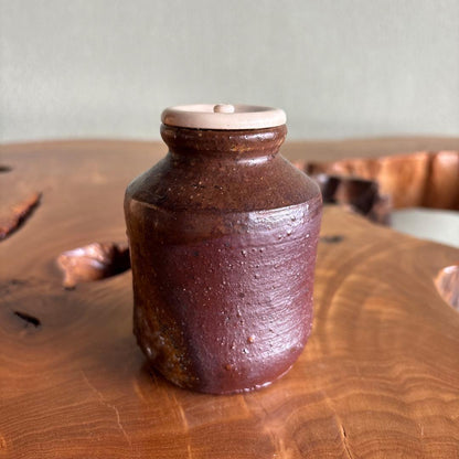 Ogi Oseki Yohen Chaire | Fukuyama Kiln Ash-Glazed Tea Caddy | Signed Tomobako