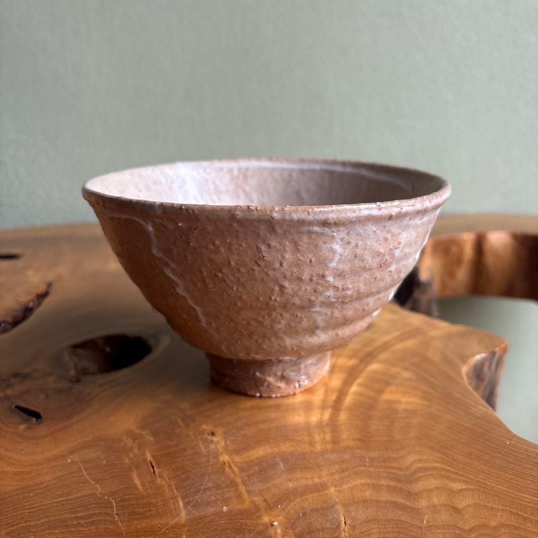 Hagi Ware Matcha Bowl by Harada Ryuho — Shiro-Hagi Nadare Glaze, Signed Wooden Box
