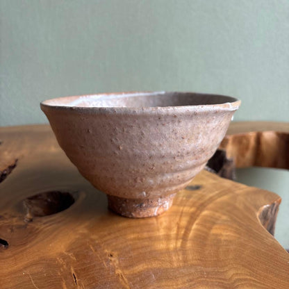 Hagi Ware Matcha Bowl by Harada Ryuho — Shiro-Hagi Nadare Glaze, Signed Wooden Box