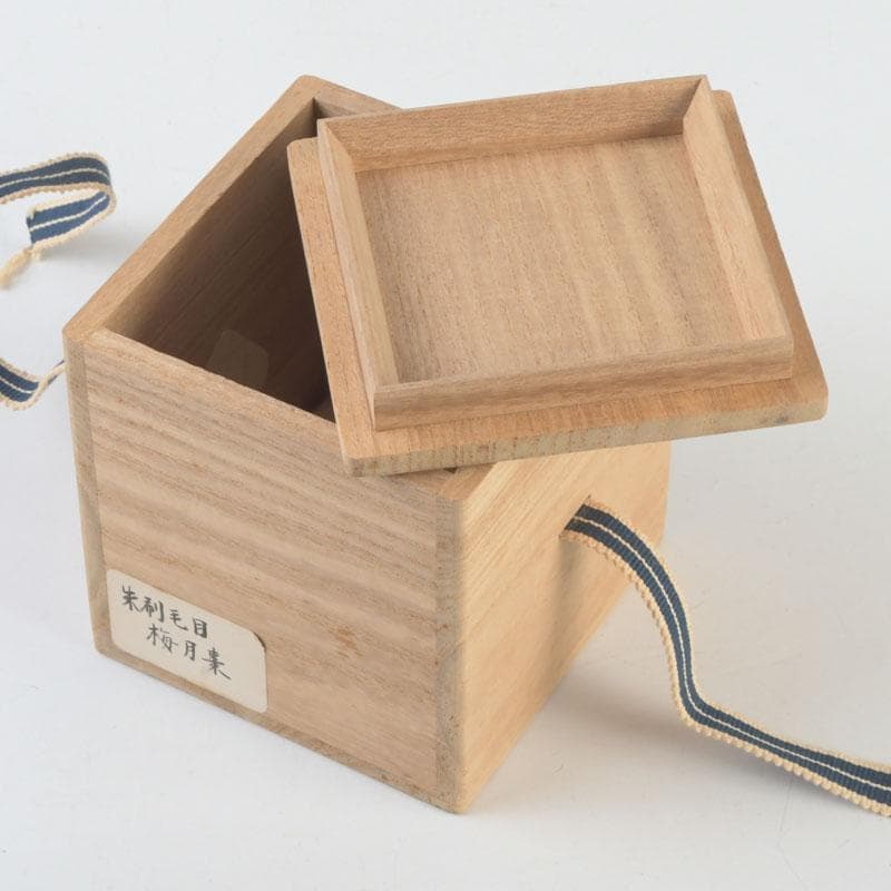 Plum Moon Ume-tsuki Maki-e O-Natsume Shu-Hakeme Lacquer Tea Caddy by Dojo Sohiro