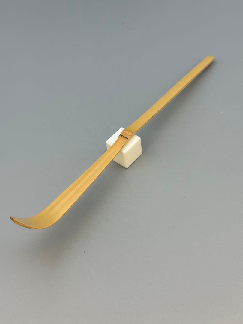 Zen Bamboo Tea Scoop by Sekio, Motto: Kissa-ko (Drink some Tea)