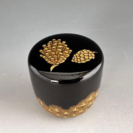 Wajima-nuri Chinkin Pine Natsume Tea Caddy by Taniuchi Kazuko