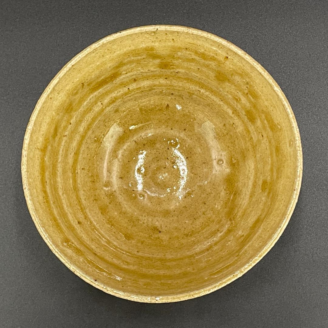 Aoki Kunihiro Irabo Chawan — Olive Sand Glaze Tea Bowl with Throwing Ridges w/ Tomobako