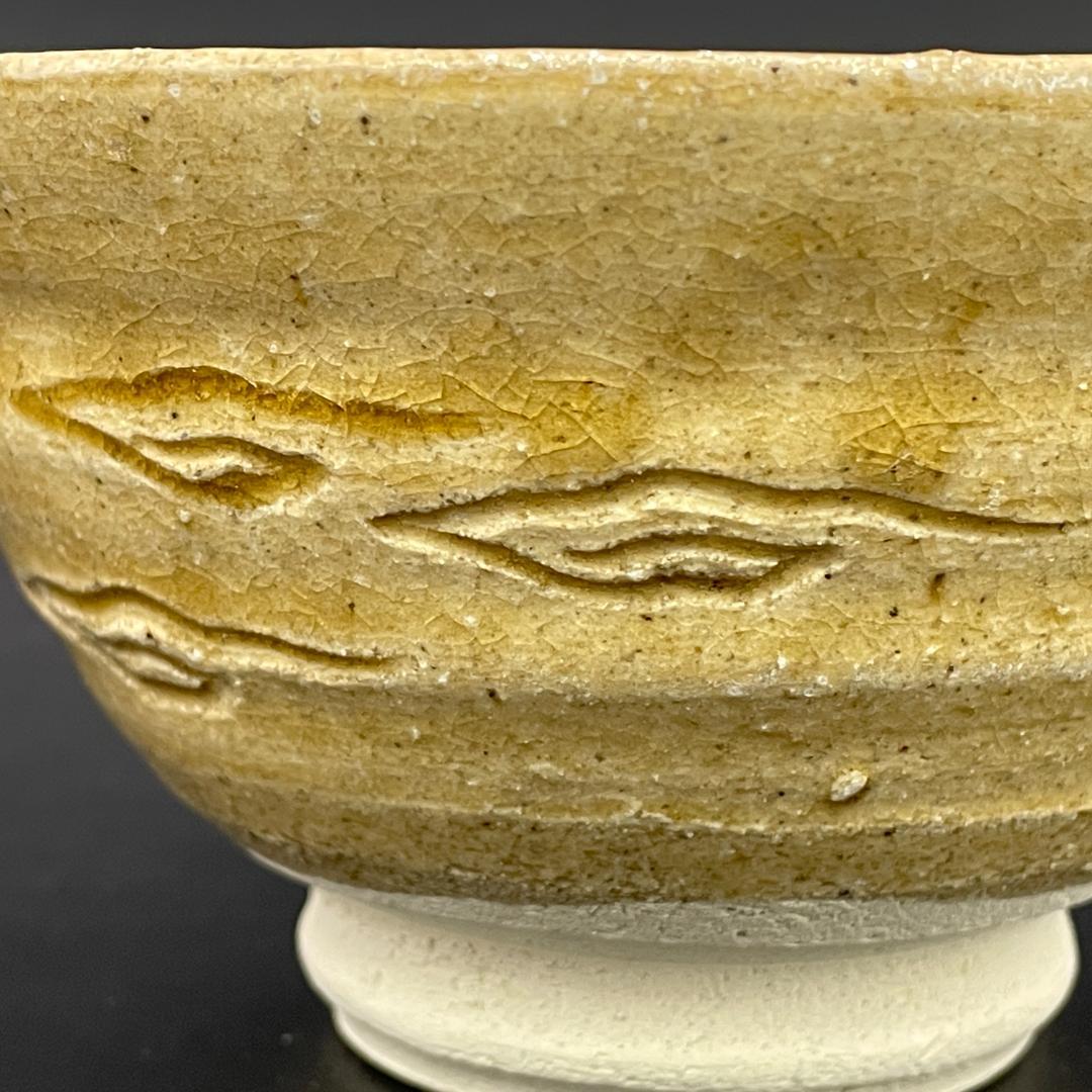 Aoki Kunihiro Irabo Chawan — Olive Sand Glaze Tea Bowl with Throwing Ridges w/ Tomobako
