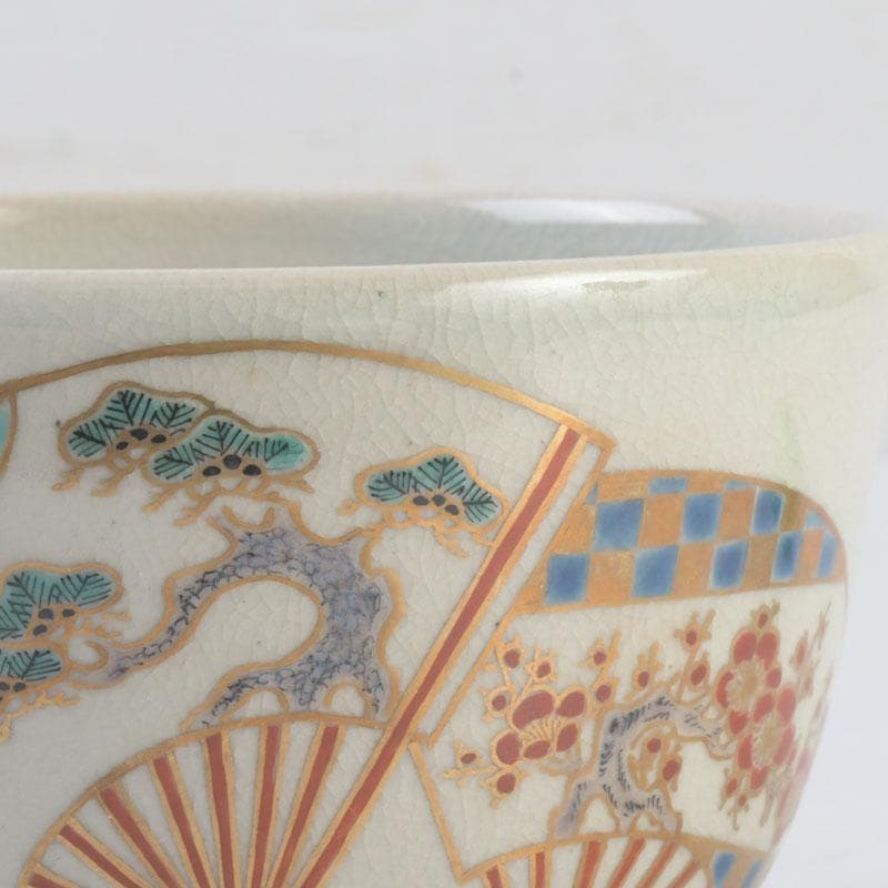 Iro-e Fan Motif Matcha Bowl by Wada Tozan, Kotoura Kiln — Signed Wooden Box