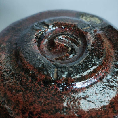 Shodai Higaki Souraku Black-Red Glaze Raku Chawan | Kei-gama | Signed Tomobako | Kuro-beni-yu