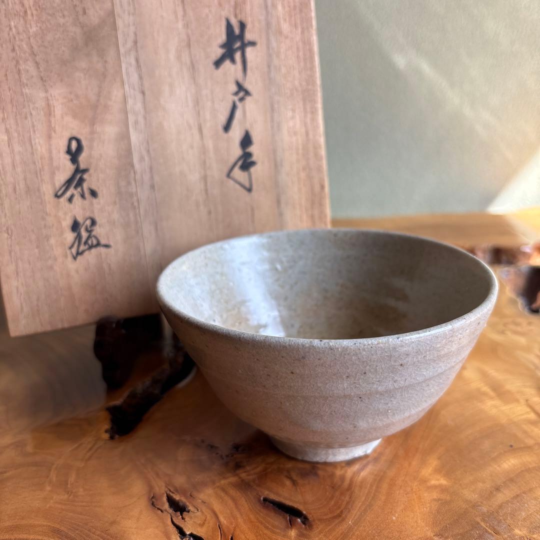 Ido-te Chawan by Rikagawa Kiln - Japanese Matcha Bowl in Goryeo Style with Pale Crackle Glaze, Signed Box