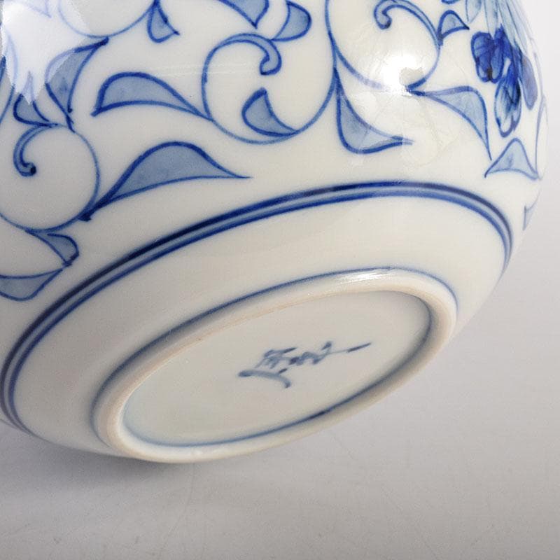 Sometsuke Blue White Tea Jar by Ito Ihei - Chrysanthemum Arabesque Porcelain