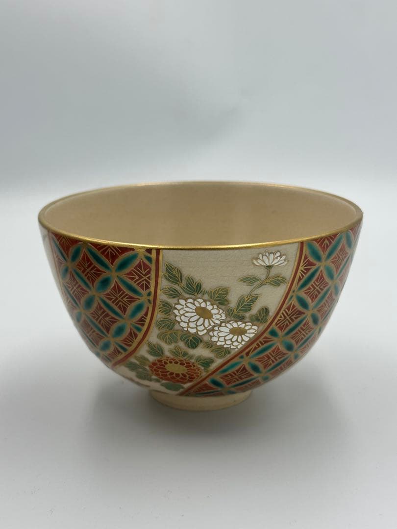 Sugita Shohei Ninsei-utsushi Tea Bowl — Shippo Shikishi Four Noble Plants, Kyo-yaki