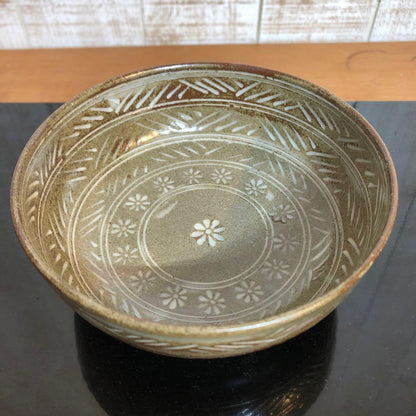 Mishima Inlay Tea Bowl by Tachikichi - Korean Style Chawan with Flower Pattern