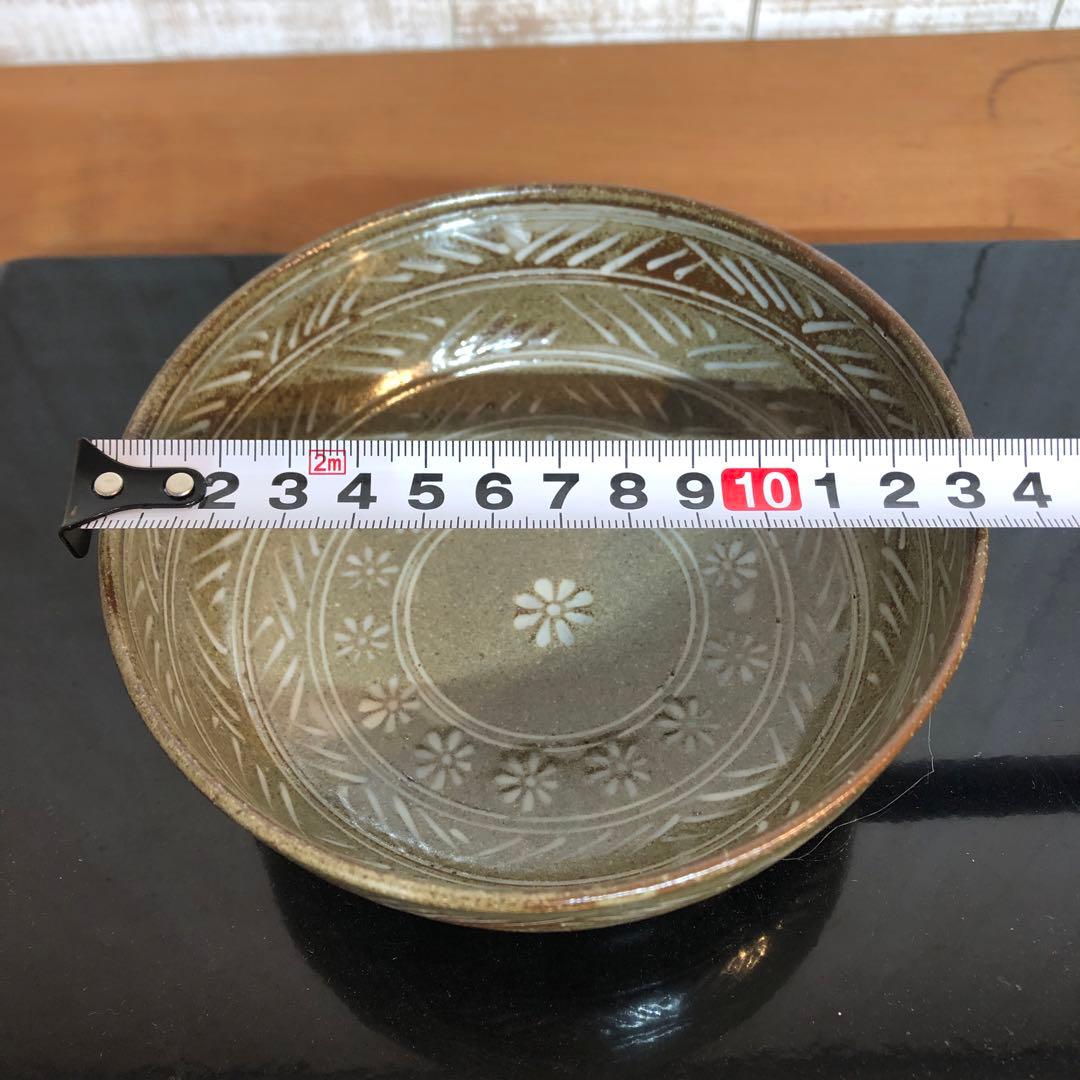Mishima Inlay Tea Bowl by Tachikichi - Korean Style Chawan with Flower Pattern