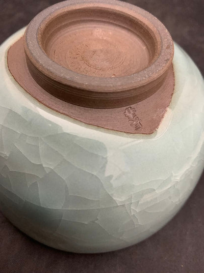 Nabeshima Celadon Ogasawara Nagaharu Ice Crack Chawan Arita Tea Bowl