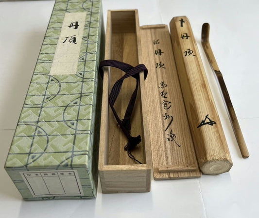 Chashaku Tea Scoop 'Tancho' (Red-Crowned Crane) by Hasegawa Kanshu — Daitoku-ji Sangen-in