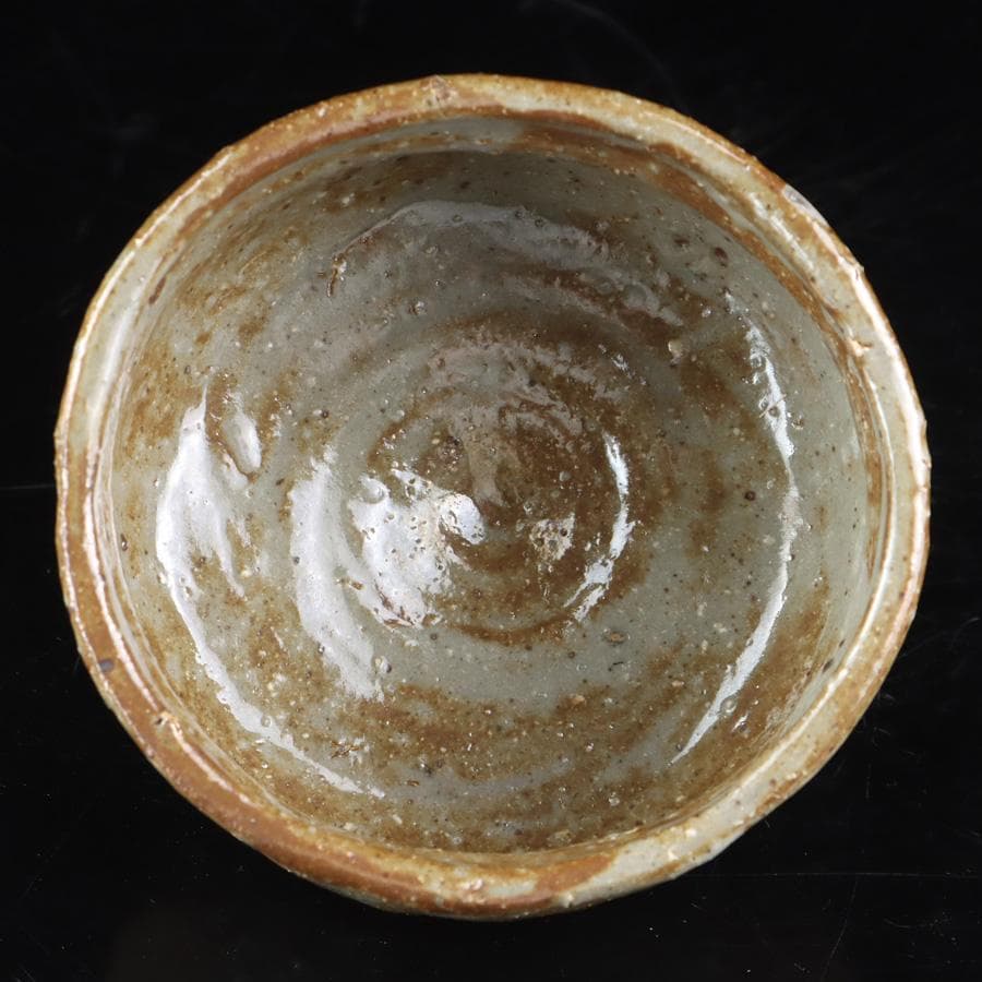 Shino Style Tea Bowl with Ash Glaze - Japanese Matcha Chawan with Ceramic Seal