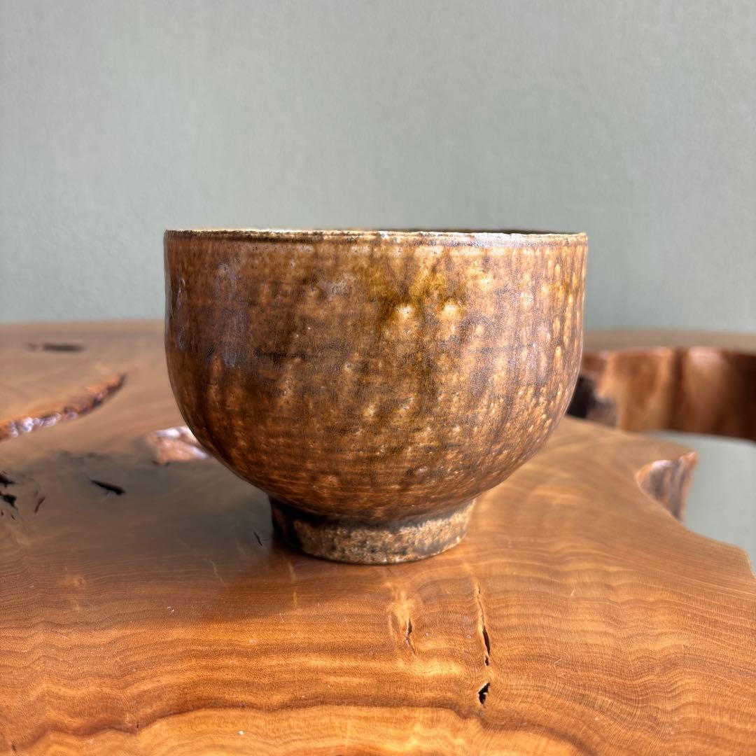 Amber-Glazed Matcha Chawan — Japanese Tea Bowl in Deep Golden Brown with Natural Earth Tones