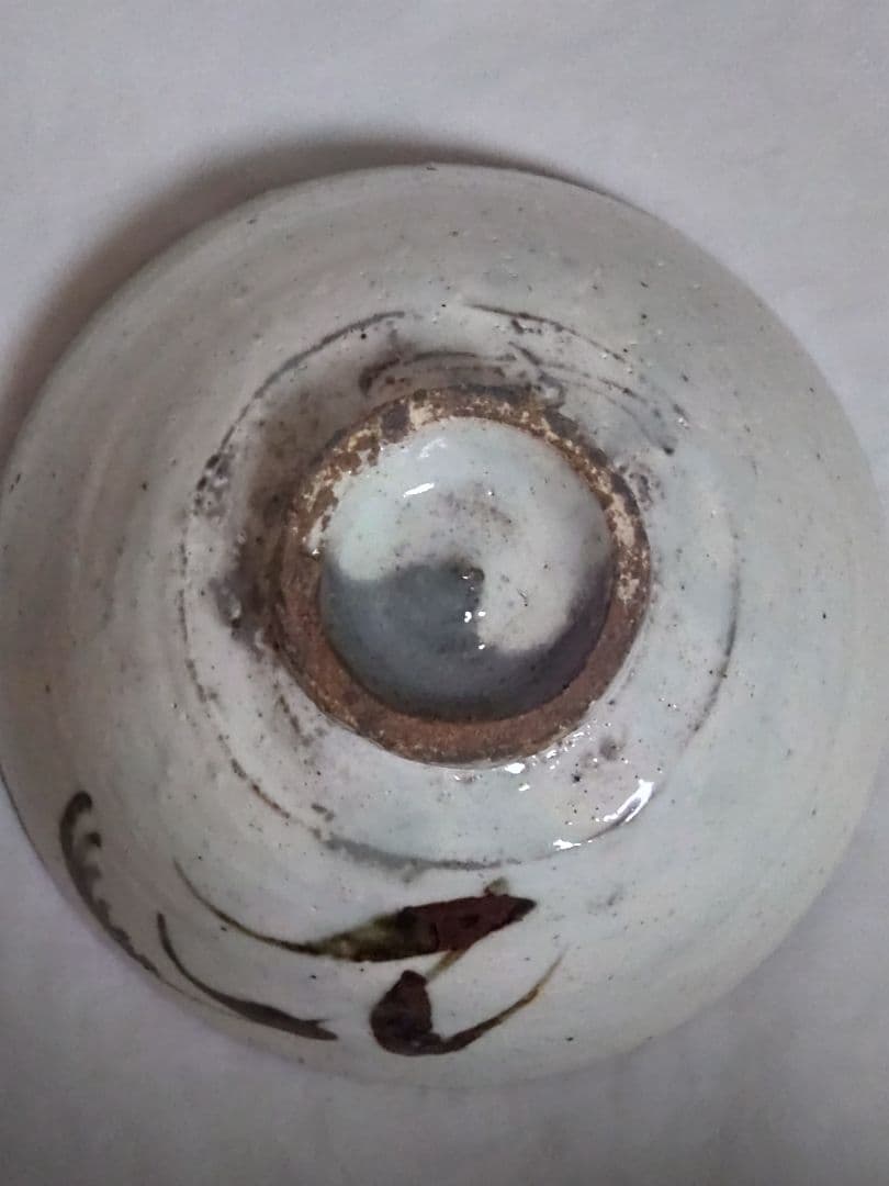 Kusumura Ware Kohiki Tetsu-e Chawan — Yanagira Katsushige, Izumo, Abstract Iron Motif, Tomobako